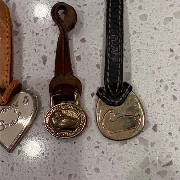 LOT of Dooney & Bourke Heart Keychain Set - Brown, Tan, Black - Picture 3 of 3